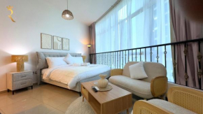 Stunning Views Luxe Studio for 2 in Hydra Al Reem